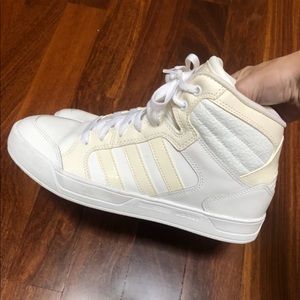 Adidas White Raleigh Mid Shoes